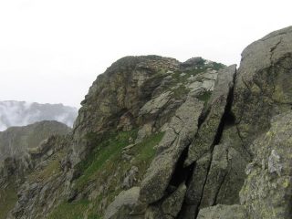 La Punta del Pianello dal sentiero di cresta
