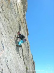 Donato sul grande traverso di 6c/7a foto m.conti