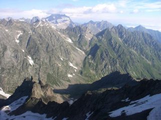 panorama verso l'argentera salendo al gelas
