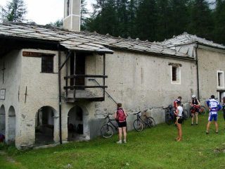La chiesetta di Tenou