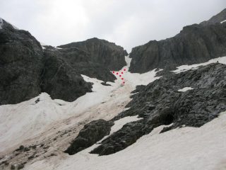 a sinistra la via normale