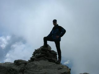 cima con ometto di pietre