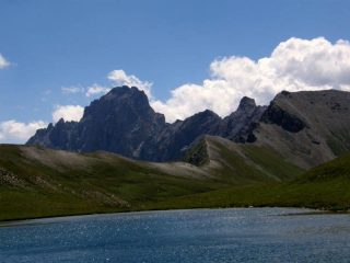 Oronaye e lago de la Reculaye