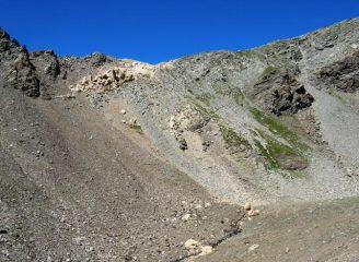 Il Col Rosset salendo dal Nivolè