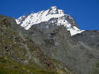 il Rimpfischorn visto dal Lago Stellisee