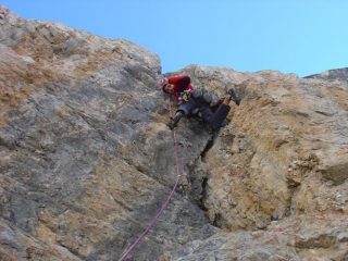 L5, tiro di 6a+con spittatura da falesia