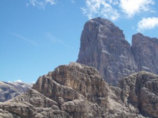Croda dei Toni e sotto la Torre Oberba