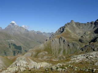 Monviso e Tour Real scendendo al col Longet
