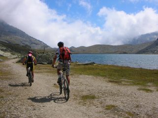arrivo al Lago delle Savine, la salita è quasi finita!