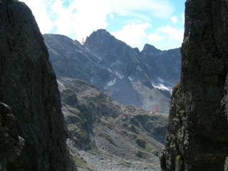 Il Passo Porcellizzo e il biv. Pedroni dal Passo Trubinasca