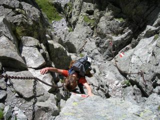 Risalendo il canale verso il Passo di Trubinasca