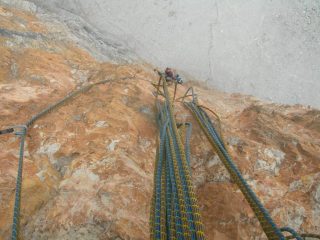 sulle placche strapiombanti centrali