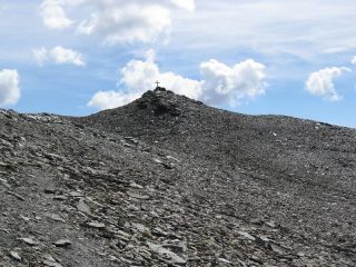 L'ultimo tratto con la Croce di vetta