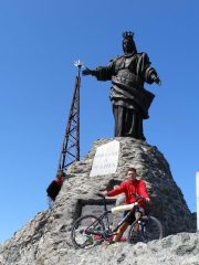 In cima