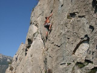 Grevin - 6a+