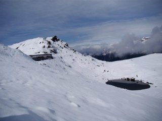 Il lago Grande e le prime fortificazioni...