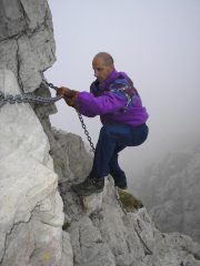 Francesco impegnato nel canalino della federazione