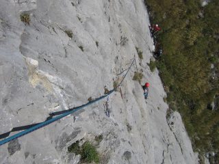 Sul secondo tiro di ombre nel buio