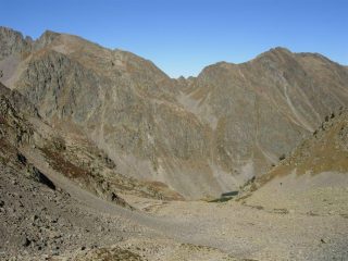 Dal passo di Laroussa verso il Vallone dell'Ischiator