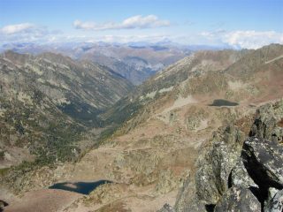 Il Vallone di Rio Freddo e i laghi Malinvern e della Paur