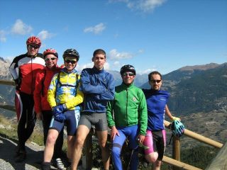 foto di gruppo in cima al Cotolivier