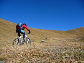 Salendo verso la dorsale della V. Maira