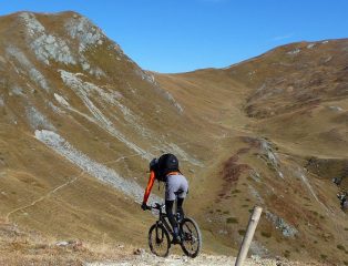 Discesa nel valloncello sotto il Pelvo