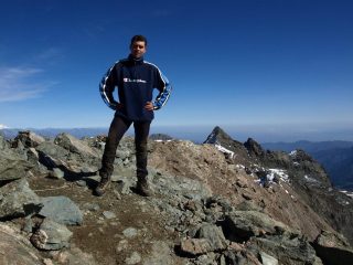 In cima, con dietro Lera e Torre d'Ovarda