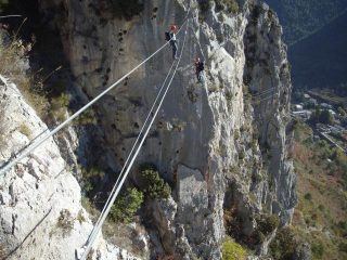 lungo ponte delle scimmie, faccia a valle!