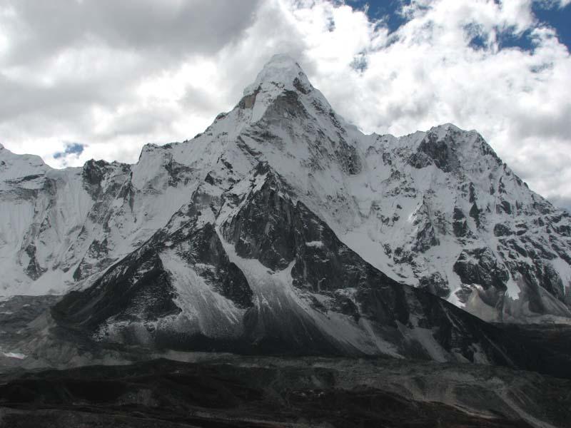 L'Ama Dablan visto dalla vetta del Chukuhng Ri