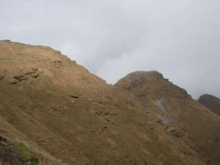 A sx la vetta del M.te Generoso. A dx il 
