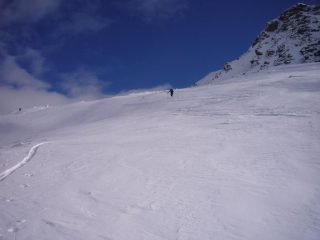 In salita nella zona in cui inizia l'azione del vento