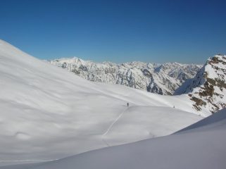 La Bocchetta delle Mule (2763m, non nominata né quotata su IGC) dal versante Lazin