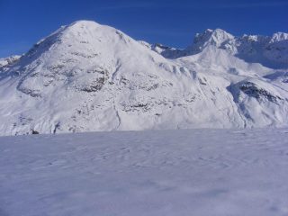 Cima a sx e vallone di salita sulladx