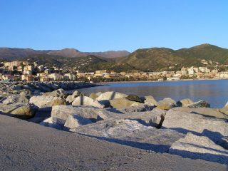Monte Beigua visto dal porto di Varazze