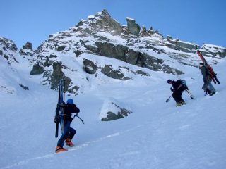Enrico, Alf e Davide, a sinistra il canale di punta Venezia. L'indecisione...