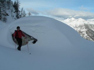 tanta neve sulle case