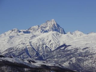 Il re di pietra dalla cima