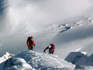 Luca e Fede in sosta sulla cresta dello Sperone