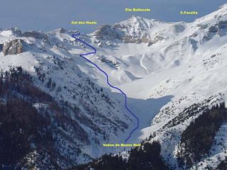 Vallone di discesa verso l'Adroit-Sollières
