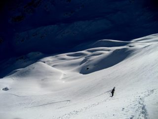 Salendo la seconda rampa dopo le baite