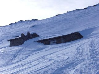 Salendo al Bric Paglie da Nord Est