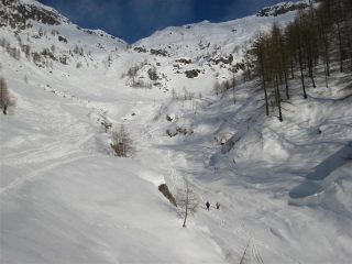 Il vallone d'Egua e le tracce sul torrente