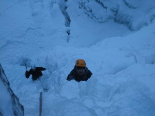 Sul primo tiro, Max e Gian dietro