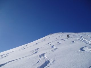 salendo il pendio dell'anticima