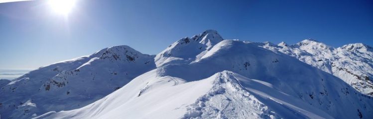 panorama con m. lion - gr. munt - rubbia - borevolo e cima palit
