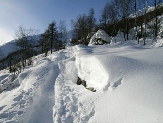 verso le case Sartet superiori