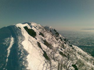 Arrivo in vetta al Roc Neir