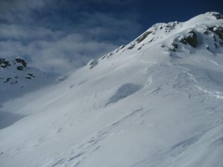 il colle e a dx la spalla contrafforte superiore