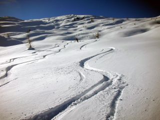 I bei pendii sotto la vetta